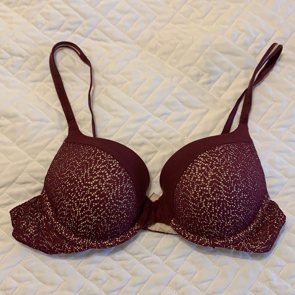 Victoria’s Secret bra, size 34B. Maroon.